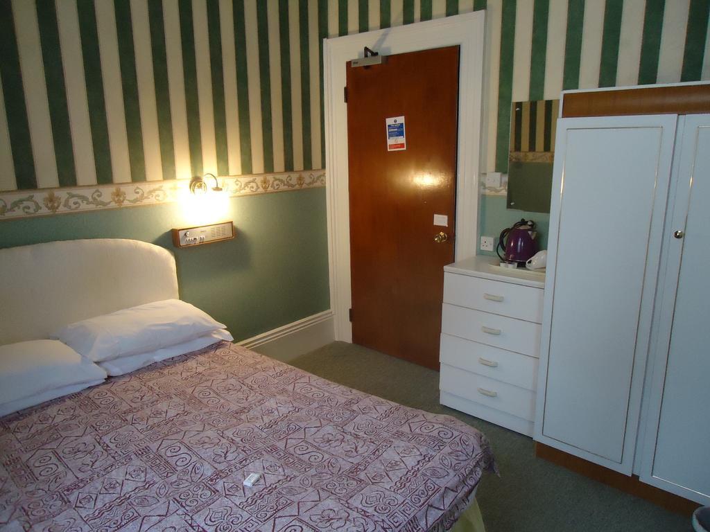 Abbey Court Hotel Torquay Habitación foto
