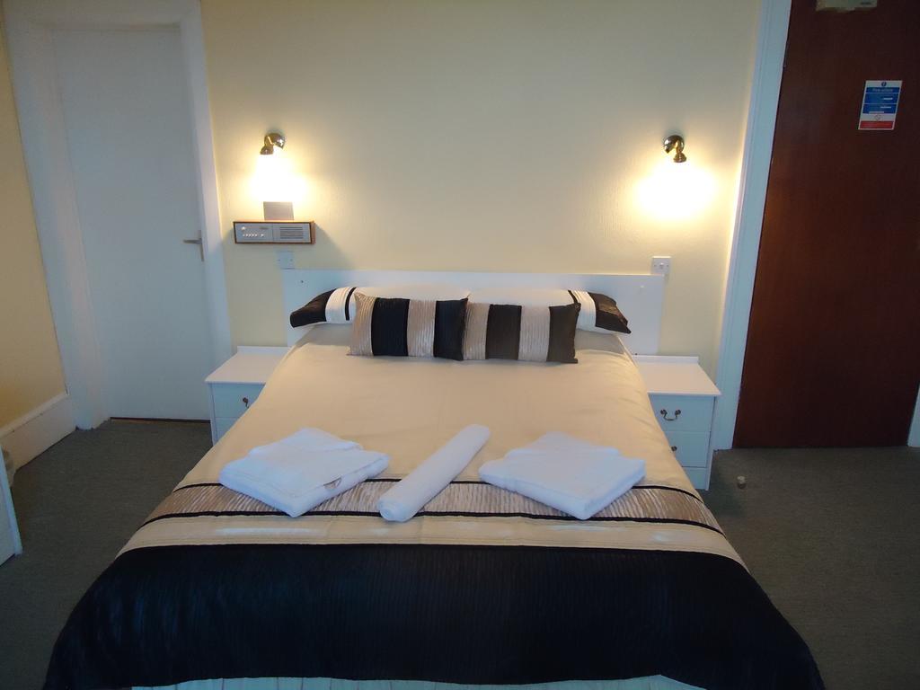 Abbey Court Hotel Torquay Habitación foto